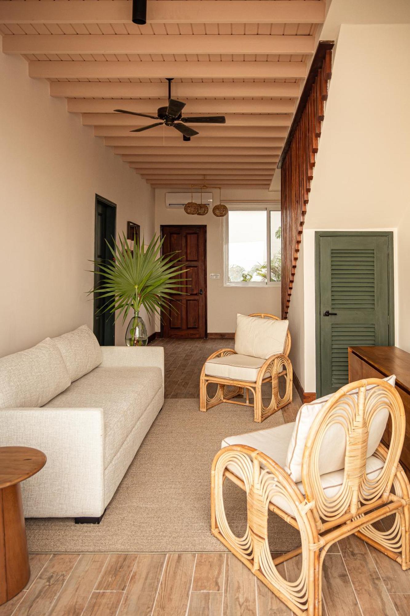 Itz'Ana Resort & Residences Placencia Экстерьер фото
